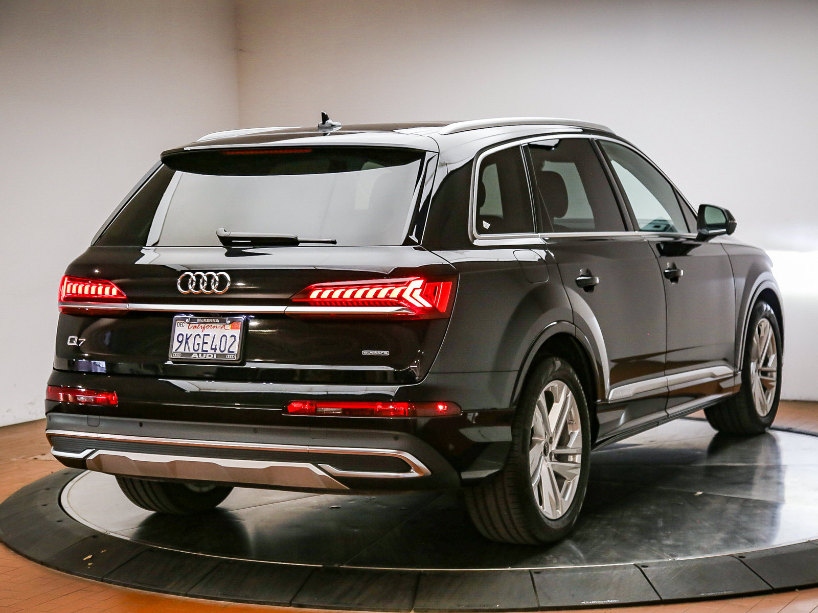 Certified 2023 Audi Q7 3.0T Prestige AWD/4WD image 7