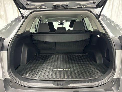 Used 2025 Toyota RAV4 XLE image 47