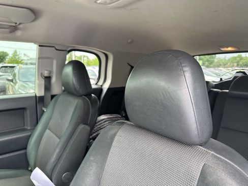 Used 2012 Toyota FJ Cruiser 2WD w/ Convenience Pkg image 5