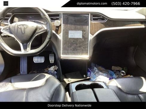 Used 2013 Tesla Model S Performance RWD image 6