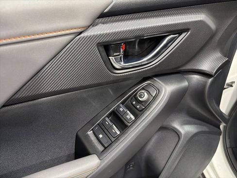 Certified 2025 Subaru Crosstrek 2.5i Limited w/ Popular Package #4A image 9