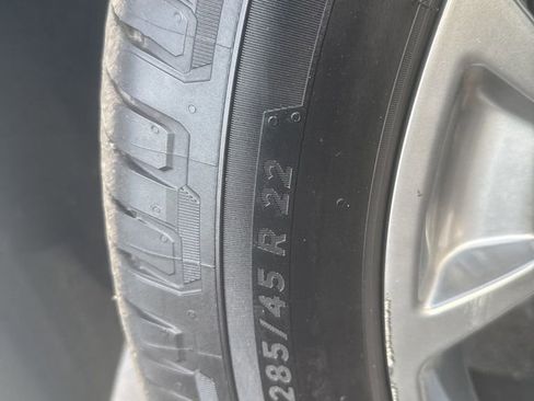 Used 2019 Chevrolet Suburban Premier image 39