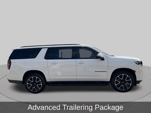 Used 2024 Chevrolet Suburban RST w/ Luxury Package RWD image 7