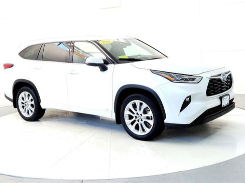 Used 2022 Toyota Highlander Limited image 7