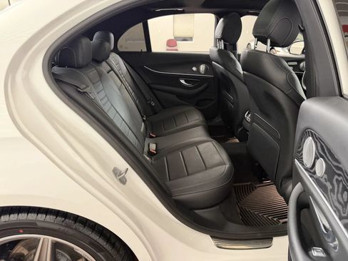Used 2018 Mercedes-Benz E 300 4MATIC image 35