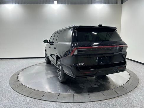 New 2026 Lincoln Navigator L Reserve image 8