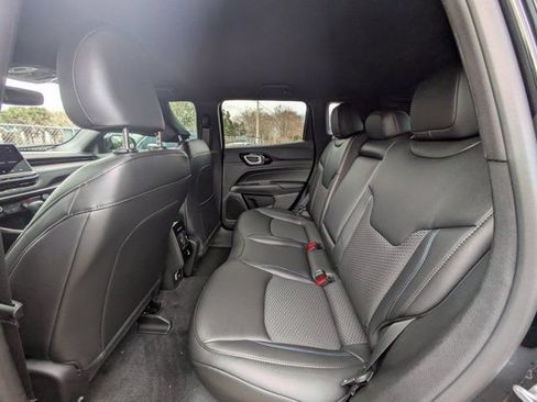 New 2026 Jeep Compass Latitude AWD/4WD image 12