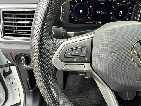 Certified 2023 Volkswagen Atlas Cross Sport SEL R-Line image 15