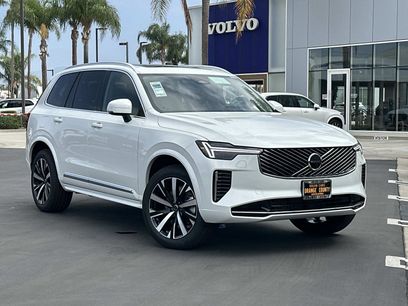 New 2026 Volvo XC90 B5 Core