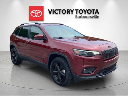 Used 2019 Jeep Cherokee Latitude Plus AWD/4WD image 7