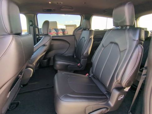 New 2026 Chrysler Voyager LX FWD image 17