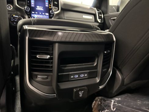 New 2026 RAM 1500 Big Horn AWD/4WD image 32