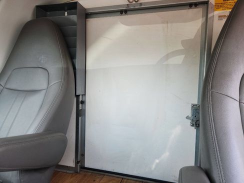 Used 2014 Chevrolet Express 3500 image 14