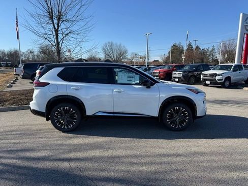 New 2026 Nissan Rogue Platinum w/ Platinum Premium Package image 4