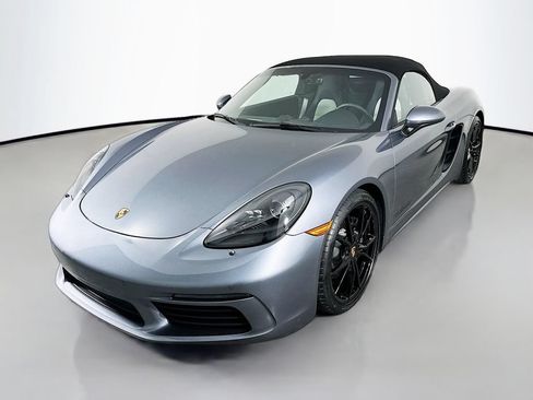 Certified 2025 Porsche 718 Boxster RWD image 1