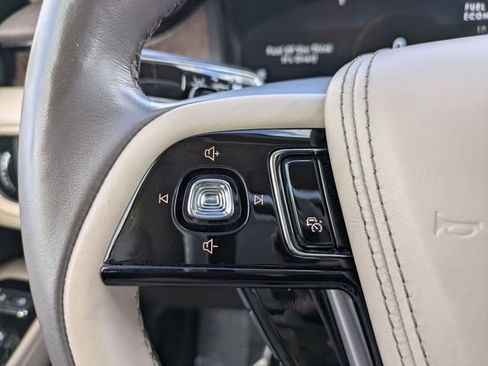 Used 2021 Lincoln Aviator Reserve w/ Equipment Group 201A AWD/4WD image 29