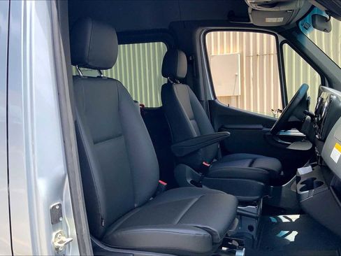 New 2025 Mercedes-Benz Sprinter 2500 image 7