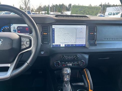 Certified 2024 Ford Bronco Badlands image 25