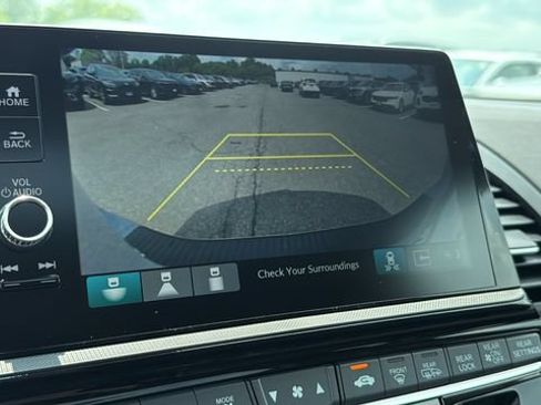 New 2026 Honda Odyssey Touring image 17