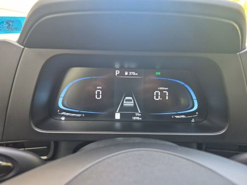 Used 2025 Hyundai Elantra Sport image 19