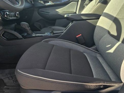 Used 2024 Chevrolet TrailBlazer LT w/ LPO, Blackout Package image 21