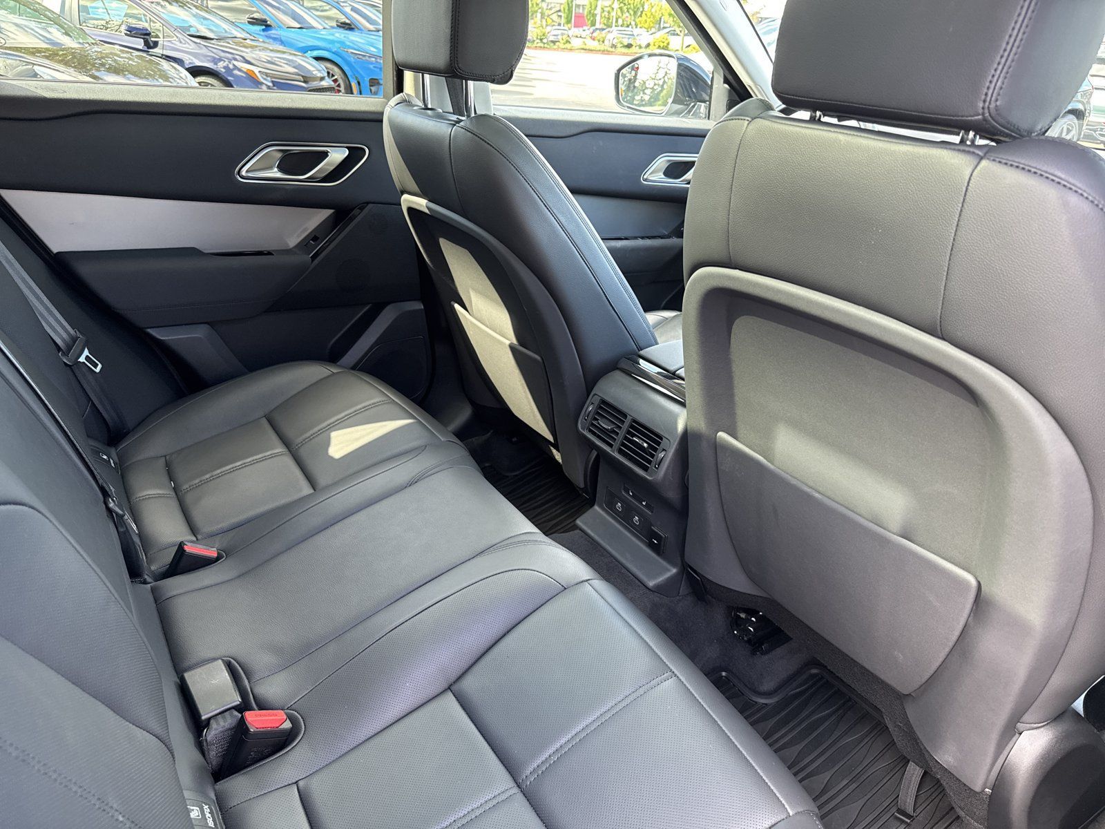 Used 2024 Land Rover Range Rover Velar S AWD/4WD image 17