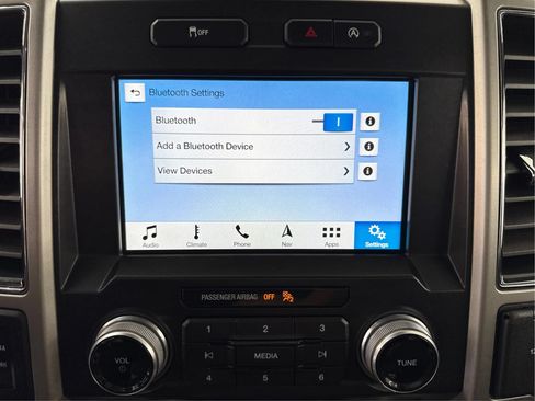 Used 2018 Ford F150 Lariat w/ Equipment Group 502A Luxury AWD/4WD image 45