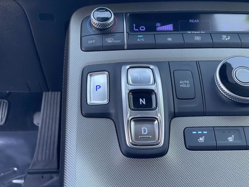 Certified 2022 Hyundai Palisade Limited w/ Cargo Package image 16