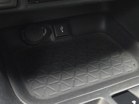 Used 2022 Toyota RAV4 XSE AWD/4WD image 28