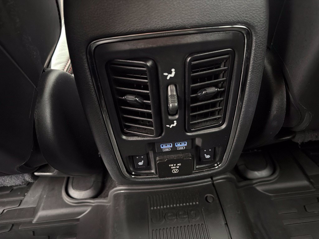 Used 2020 Jeep Grand Cherokee Trailhawk AWD/4WD image 15