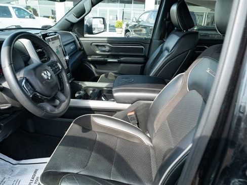 Used 2025 RAM 1500 Laramie AWD/4WD image 18