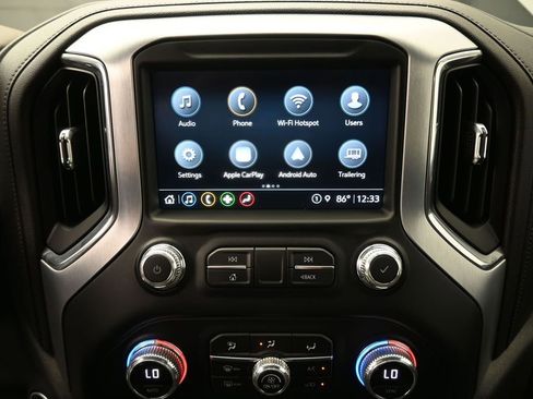 Used 2021 GMC Sierra 1500 SLT RWD image 3