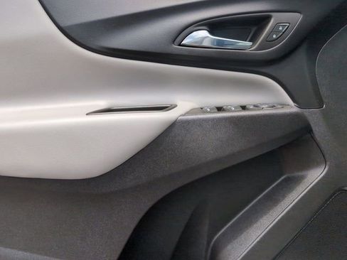 Certified 2023 Chevrolet Equinox LS FWD image 21