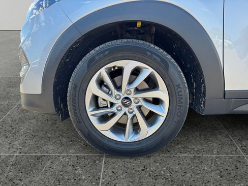 Used 2018 Hyundai Tucson SE AWD/4WD image 10