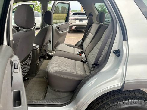 Used 2004 Ford Escape XLT AWD/4WD image 18