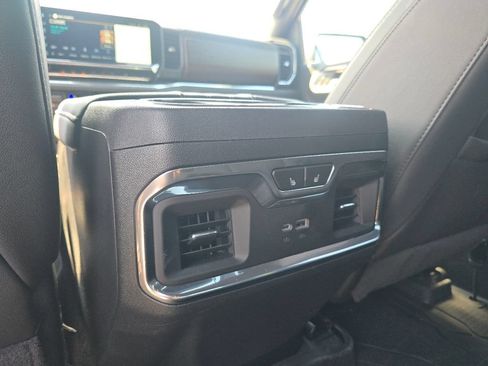 Used 2024 Chevrolet Silverado 1500 High Country w/ Technology Package AWD/4WD image 27