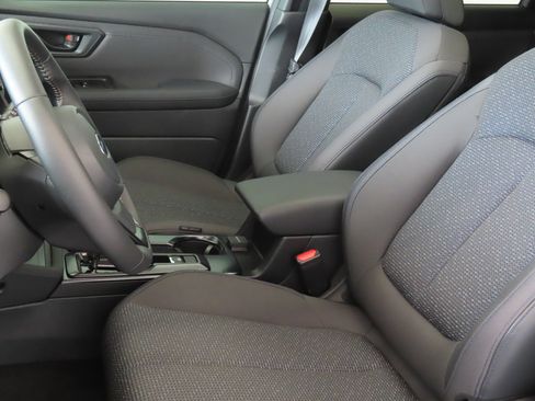 Used 2026 Subaru Forester Premium AWD/4WD image 11