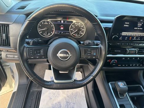 Used 2023 Nissan Pathfinder SL w/ SL Premium Package image 19