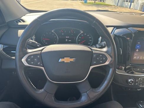 Certified 2020 Chevrolet Traverse LT w/ Driver Confidence II Package image 12