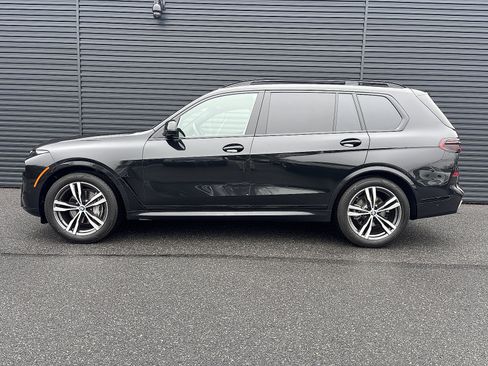Used 2026 BMW X7 xDrive40i w/ M Sport Package AWD/4WD image 23