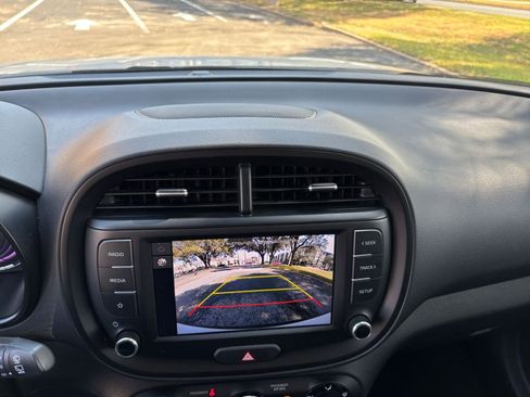 Used 2025 Kia Soul LX w/ LX Technology Package image 20