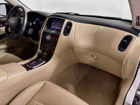 Used 2017 INFINITI QX50 2WD w/ Deluxe Touring Package image 38