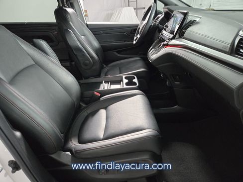 Used 2023 Honda Odyssey Sport image 17