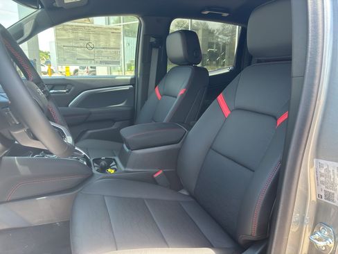 New 2025 Chevrolet Colorado Z71 w/ Technology Package image 16