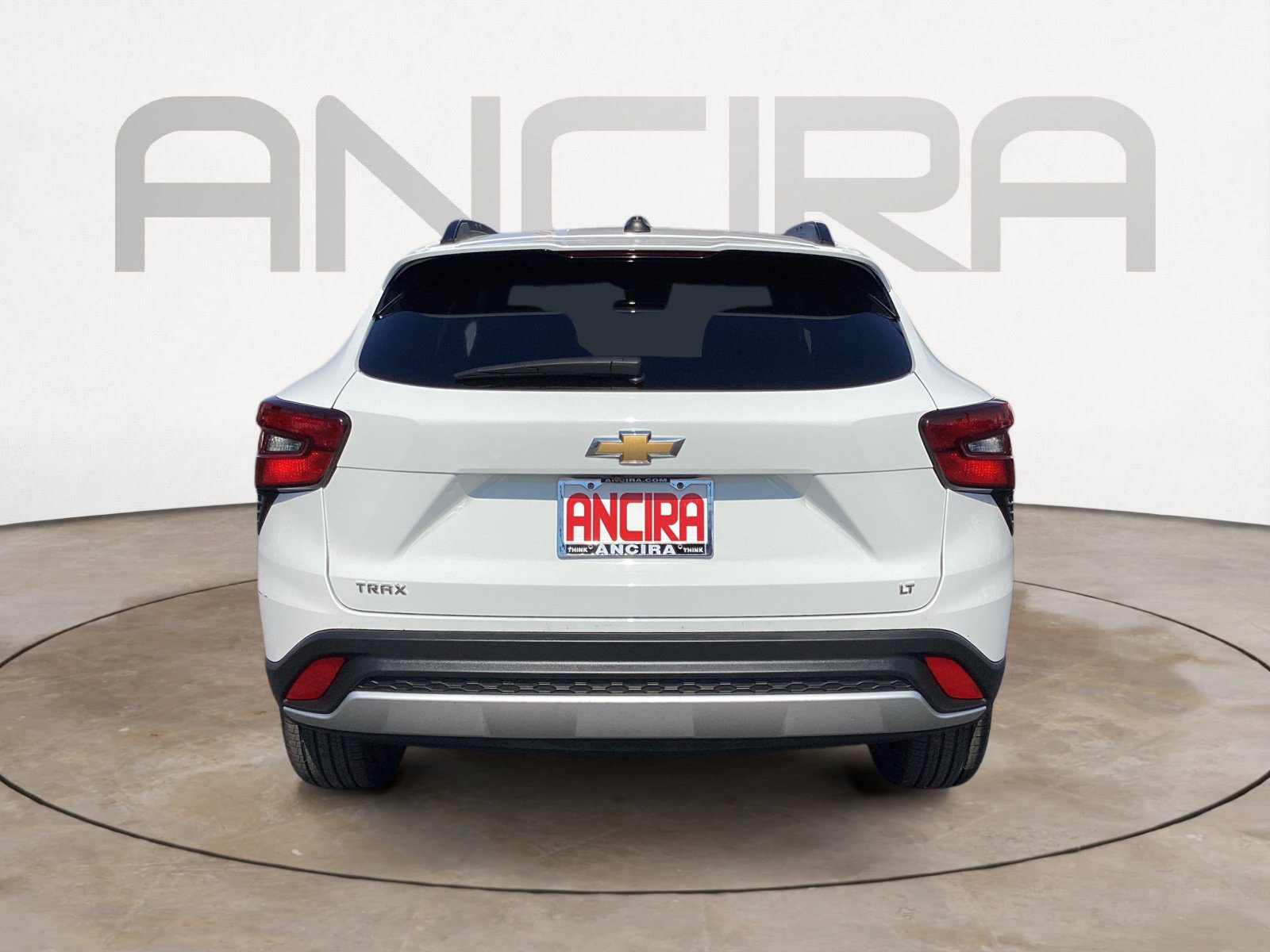 Used 2025 Chevrolet Trax LT FWD image 13