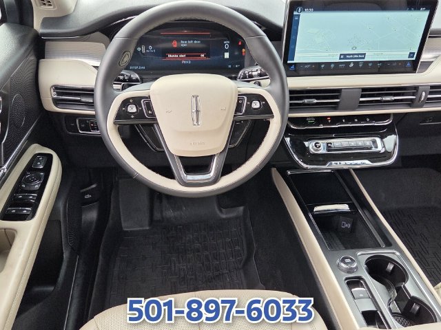 Certified 2025 Lincoln Corsair AWD w/ Equipment Group 101A image 11
