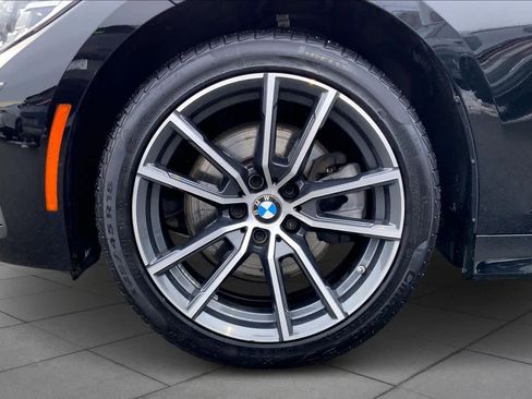 Used 2022 BMW 330i xDrive Sedan w/ Premium Package image 10