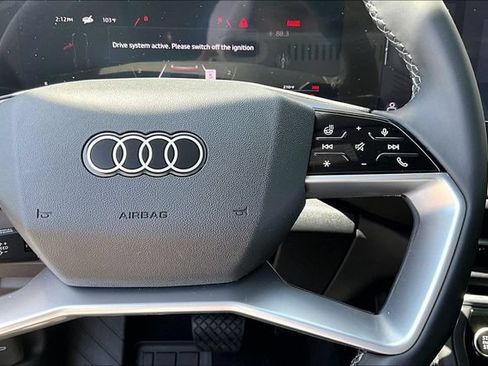 Used 2025 Audi Q5 Premium w/ Convenience Package AWD/4WD image 12
