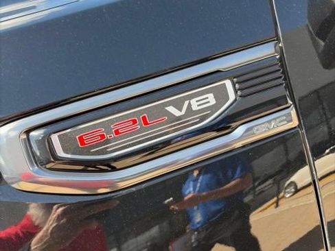 Used 2021 GMC Sierra 1500 AT4 w/ AT4 Premium Package AWD/4WD image 7