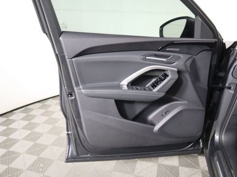 Used 2025 Audi Q5 2.0T Premium Plus w/ Premium Plus image 27